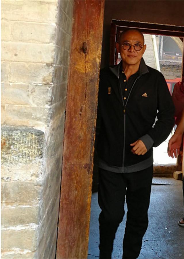 明星利智，日常趣事与深厚友情展现的纽带