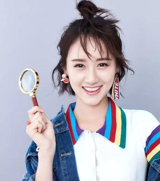 探索新一代球类运动的魅力与活力，球球全新闪耀